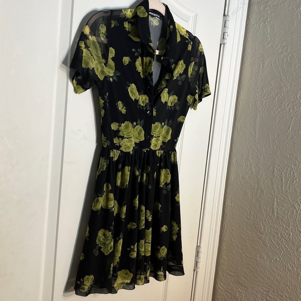 URBAN OUTFITTERS Dottie Collared Mini Dress Size XS Black/Yellow